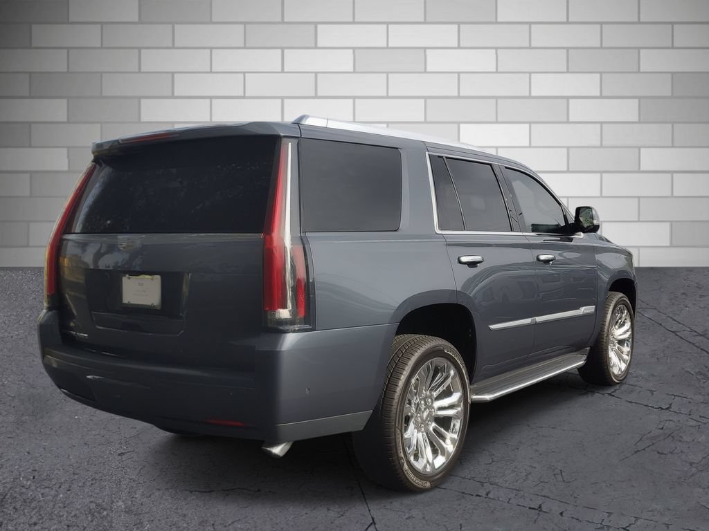 Used 2020 Cadillac Escalade Luxury AWD/4WD image 5