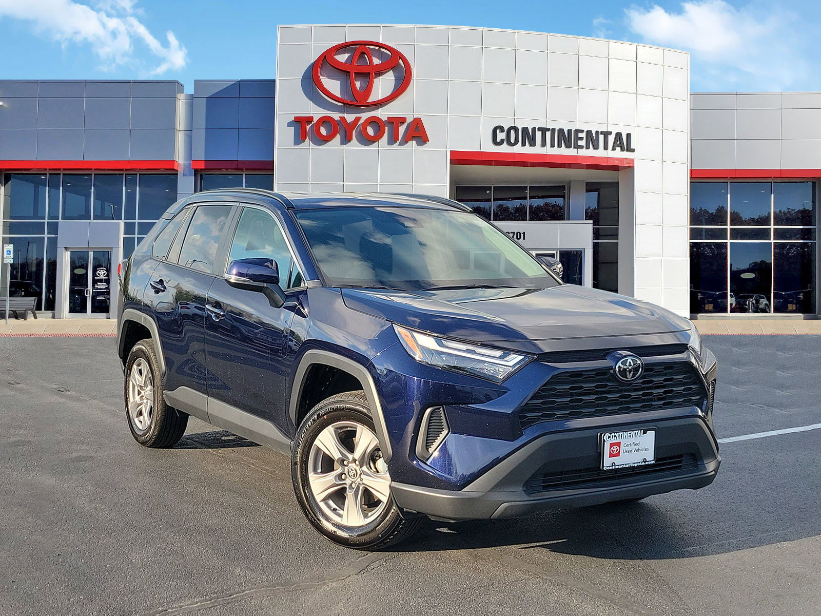 Certified 2025 Toyota RAV4 XLE AWD/4WD image 2