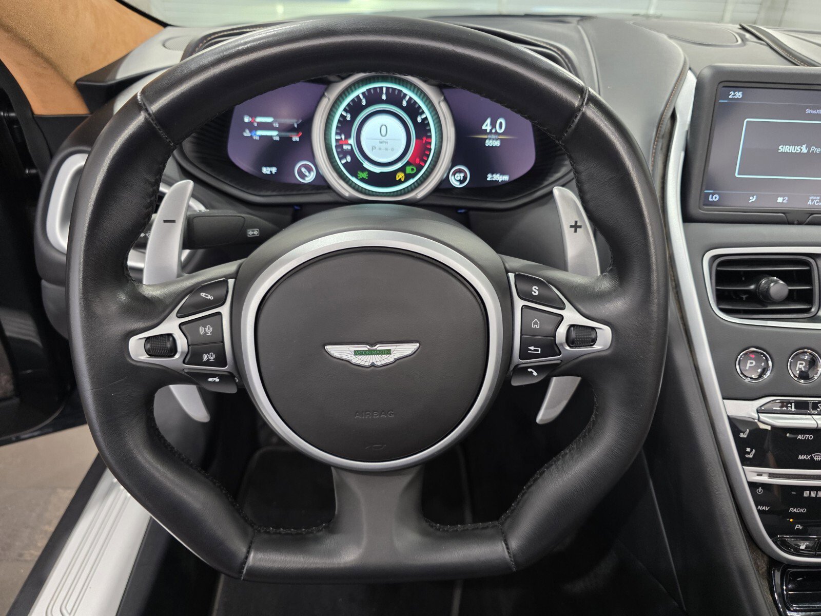 Used 2022 Aston Martin DB11 Volante RWD image 11