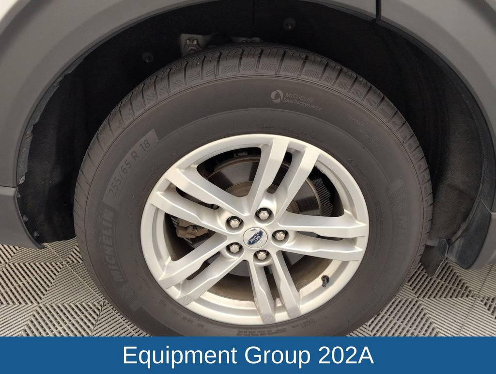 Certified 2021 Ford Explorer XLT w/ Equipment Group 202A RWD image 18