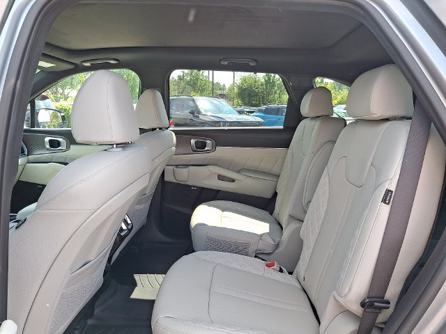 Certified 2026 Kia Sorento SX Prestige AWD/4WD image 12