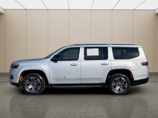 Used 2024 Jeep Wagoneer Series II w/ Flexible Seating Group image 2