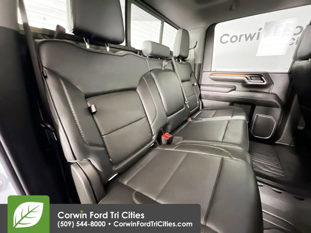 Used 2025 GMC Sierra 3500 Denali image 16