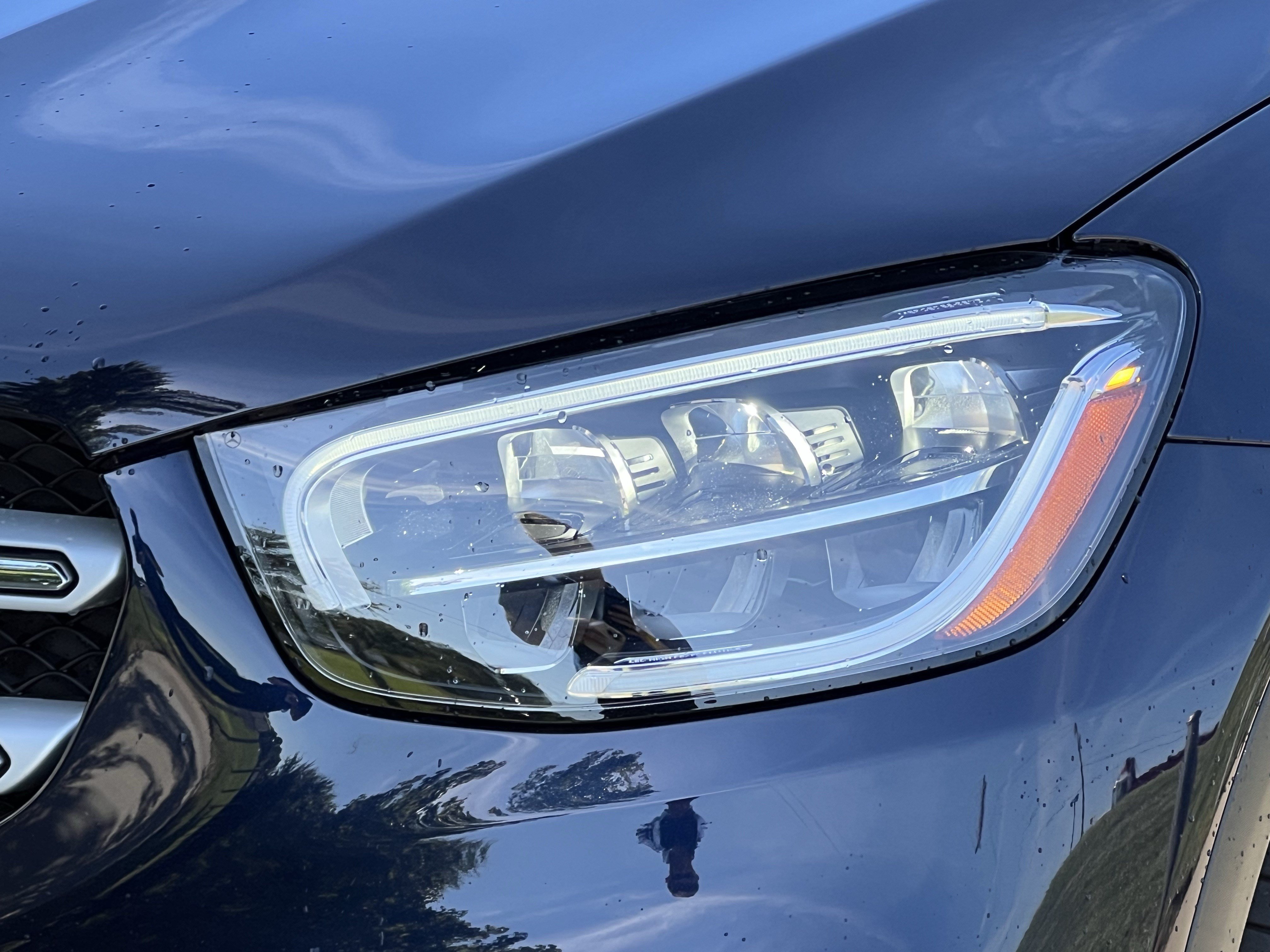 Used 2022 Mercedes-Benz GLC 300 4MATIC w/ Premium Package Lite image 7