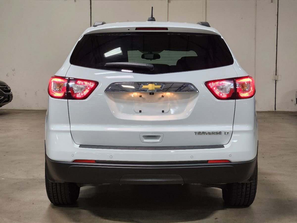 Used 2017 Chevrolet Traverse LT image 10