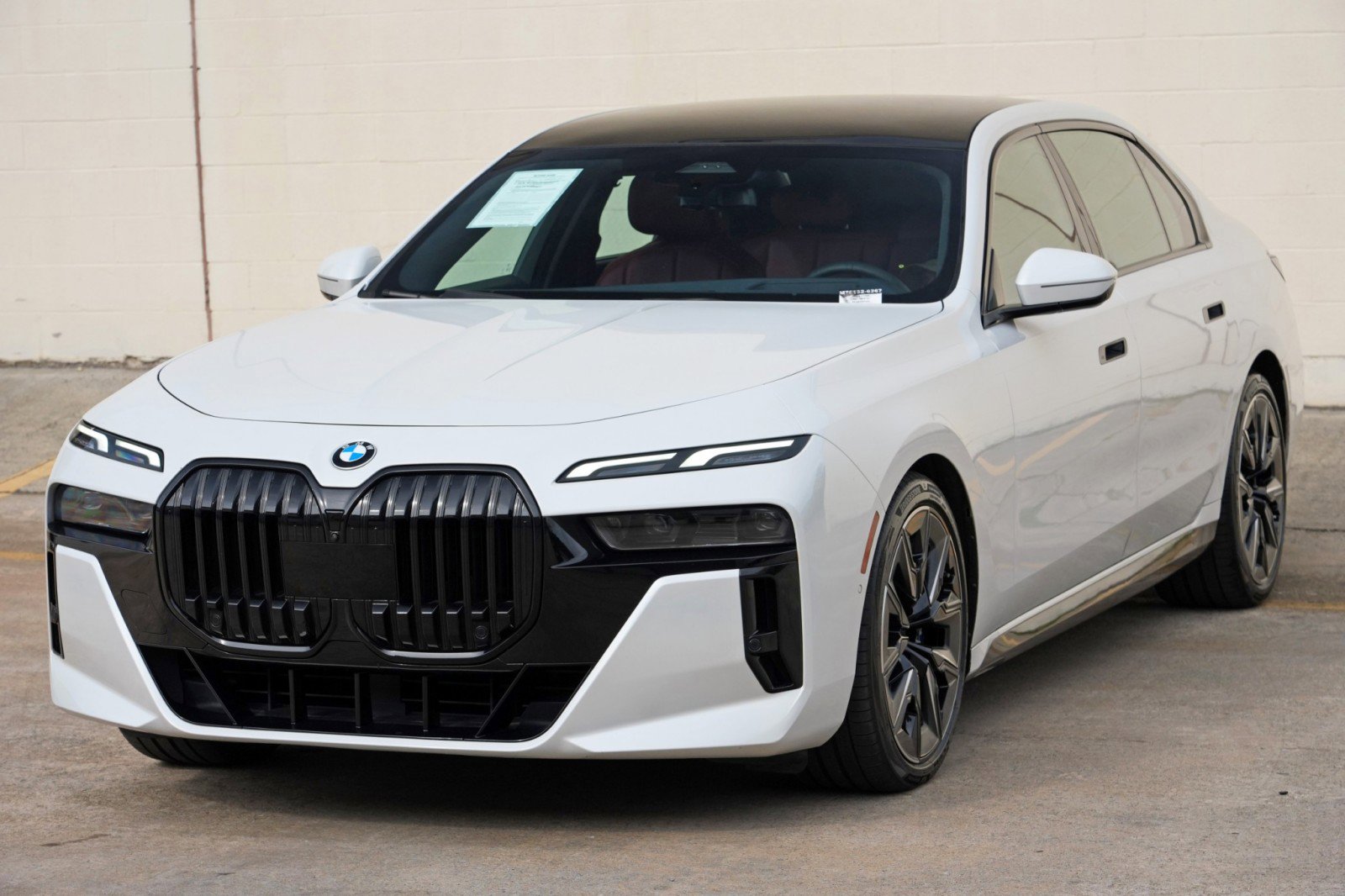 Used 2023 BMW 740i w/ Parking Assistance Package RWD image 61