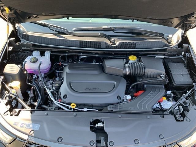 New 2026 Chrysler Pacifica Limited w/ S Appearance Package image 10
