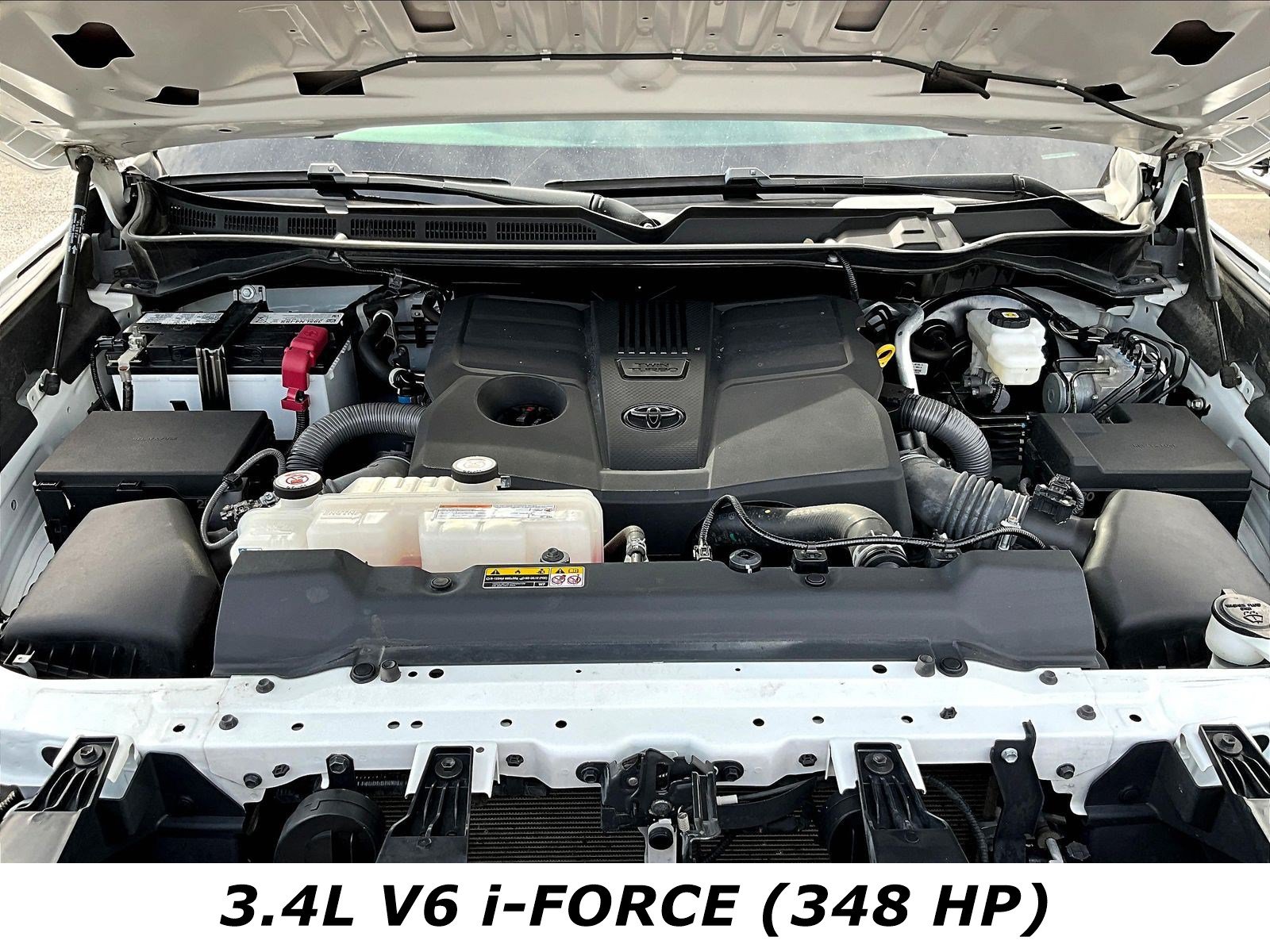 Used 2023 Toyota Tundra SR AWD/4WD image 30