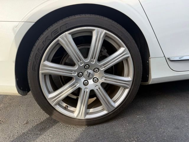 Used 2018 Volvo S90 T6 Inscription w/ Convenience Package image 5