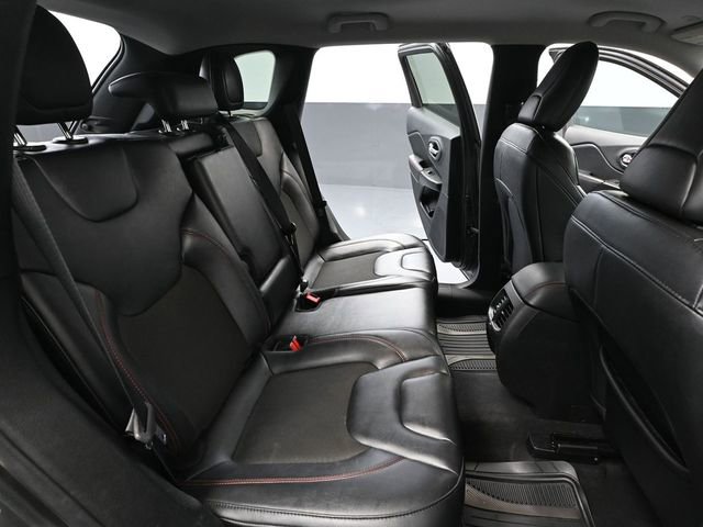 Used 2022 Jeep Cherokee Trailhawk image 39