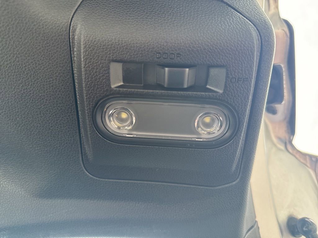 Used 2022 Subaru Crosstrek 2.5i Sport w/ Moonroof Package image 44