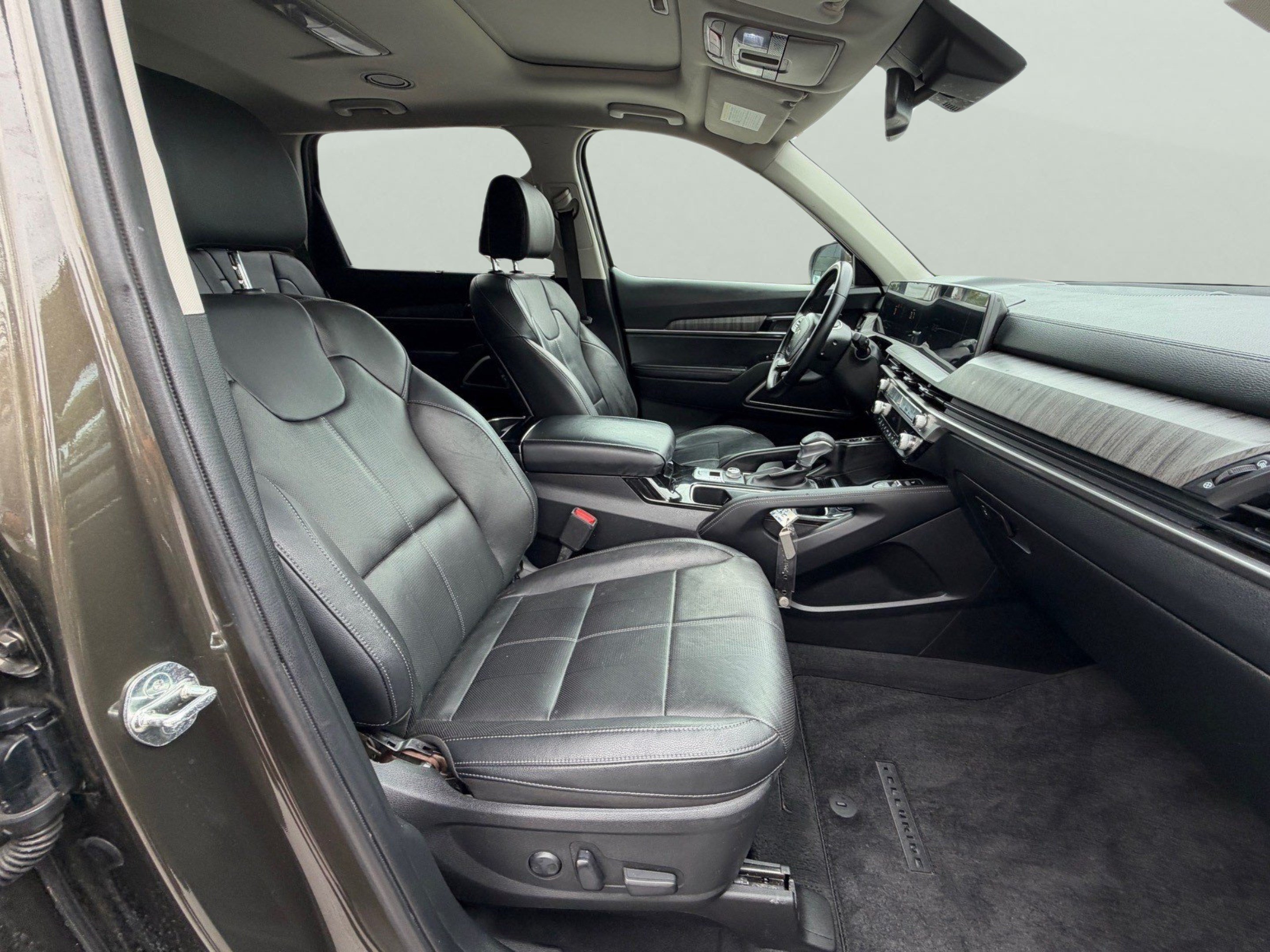 Certified 2024 Kia Telluride EX FWD image 26