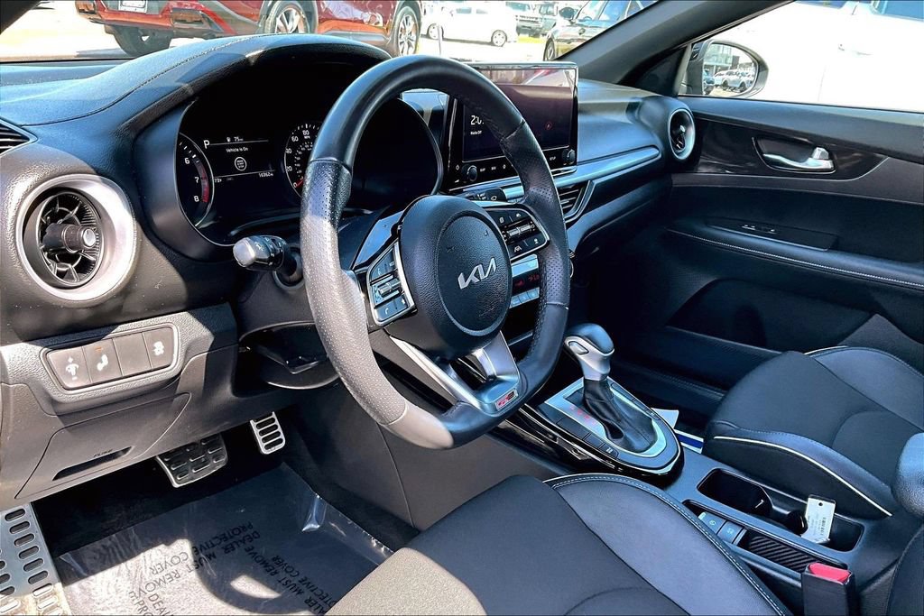 Used 2024 Kia Forte GT-Line FWD image 11