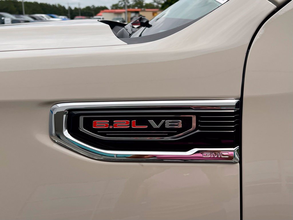 New 2026 GMC Sierra 1500 Denali w/ Denali Reserve Package AWD/4WD image 7