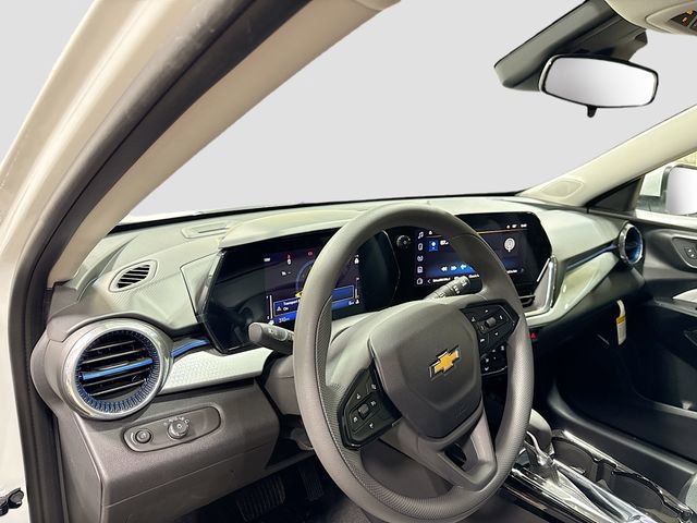 New 2026 Chevrolet Trax LT image 12