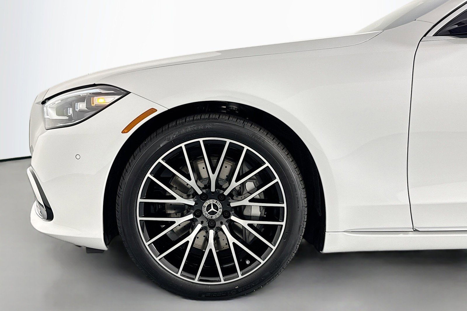 New 2026 Mercedes-Benz S 500 4MATIC image 9