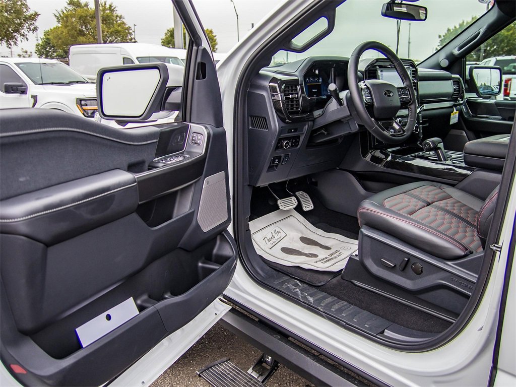 New 2025 Ford F150 Lariat w/ Equipment Group 501A Mid image 33