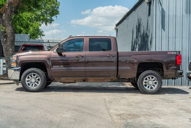 Used 2016 Chevrolet Silverado 2500 LT w/ LT Convenience Package AWD/4WD image 3
