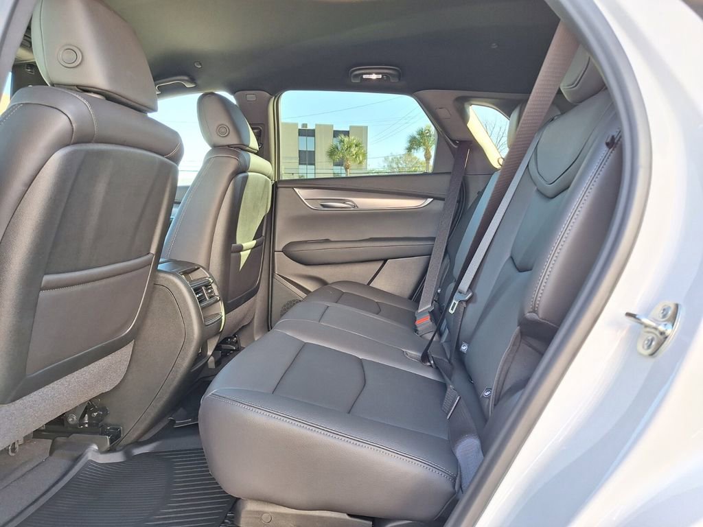 New 2026 Cadillac XT5 Luxury w/ LPO, Floor Liner Package image 10