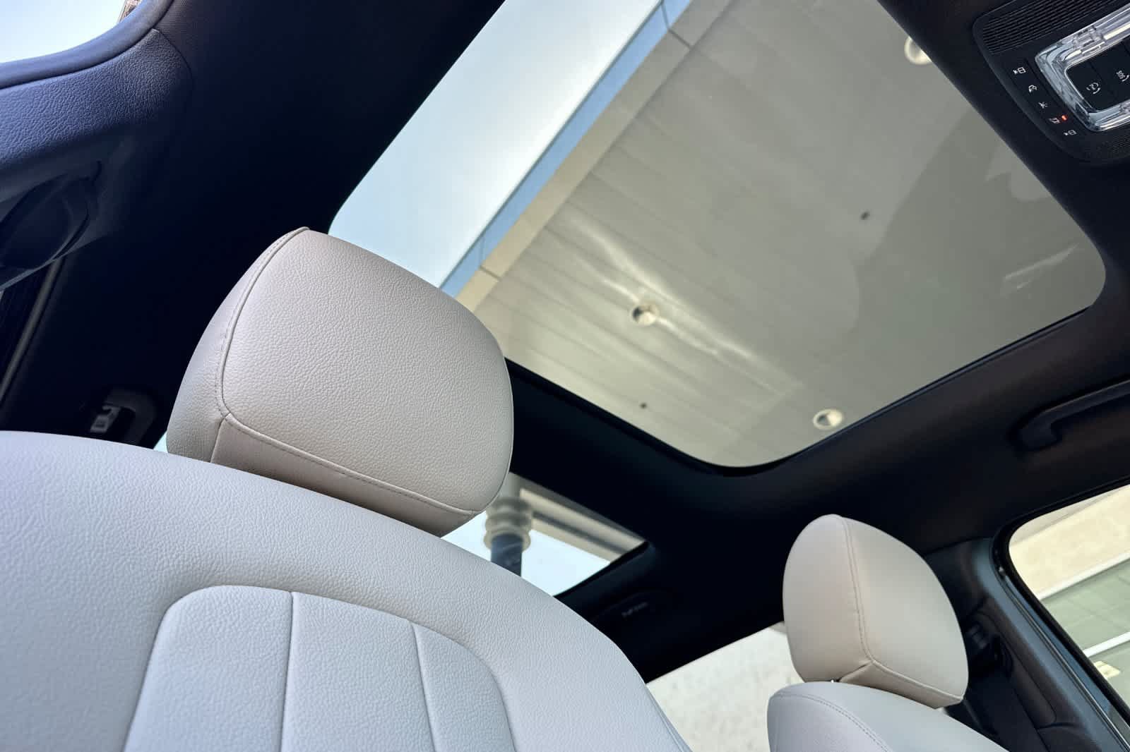 New 2026 Mercedes-Benz GLB 250 image 16