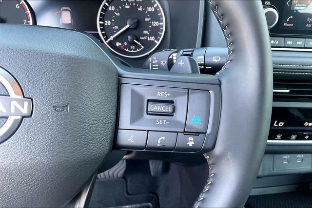 Certified 2026 Nissan Rogue SV AWD/4WD image 17