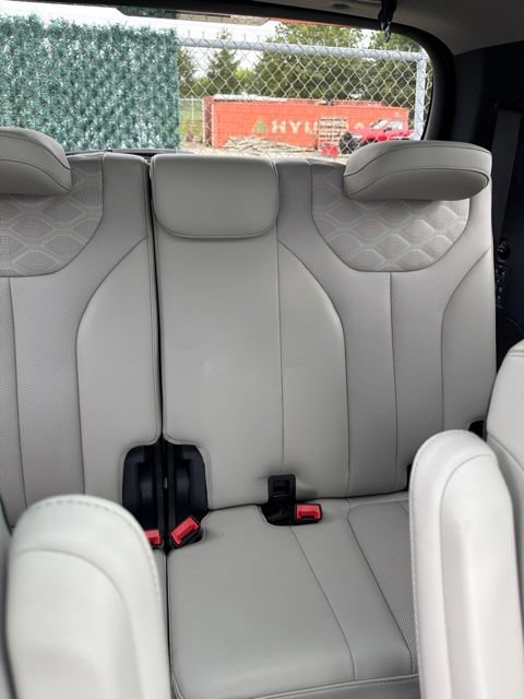 Used 2021 Hyundai Palisade Limited AWD/4WD image 17