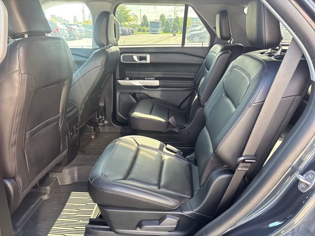 Used 2023 Ford Explorer XLT w/ Equipment Group 202A AWD/4WD image 11