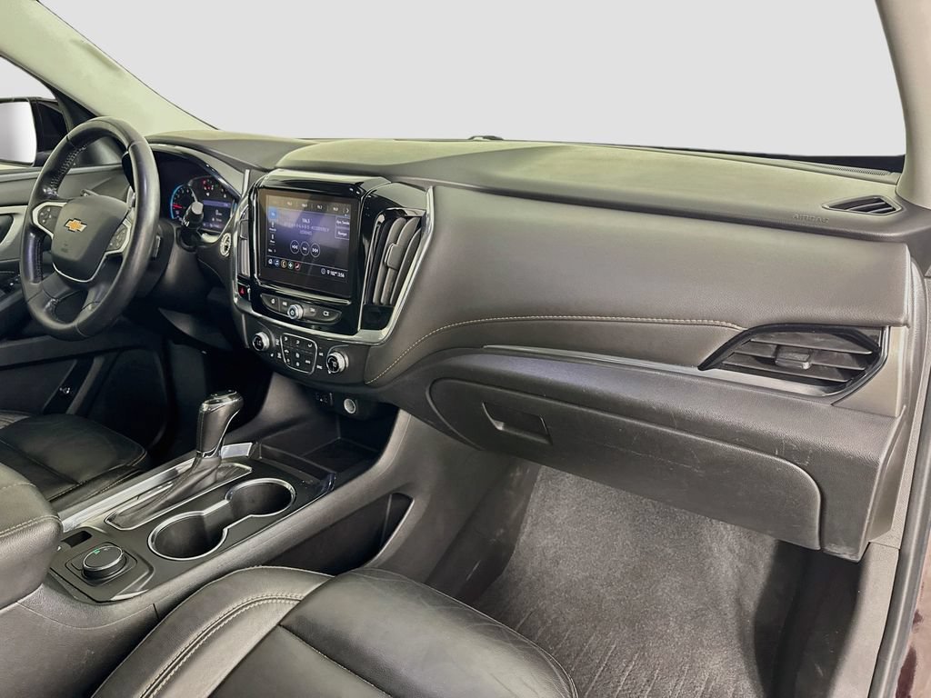 Used 2020 Chevrolet Traverse LT FWD image 30