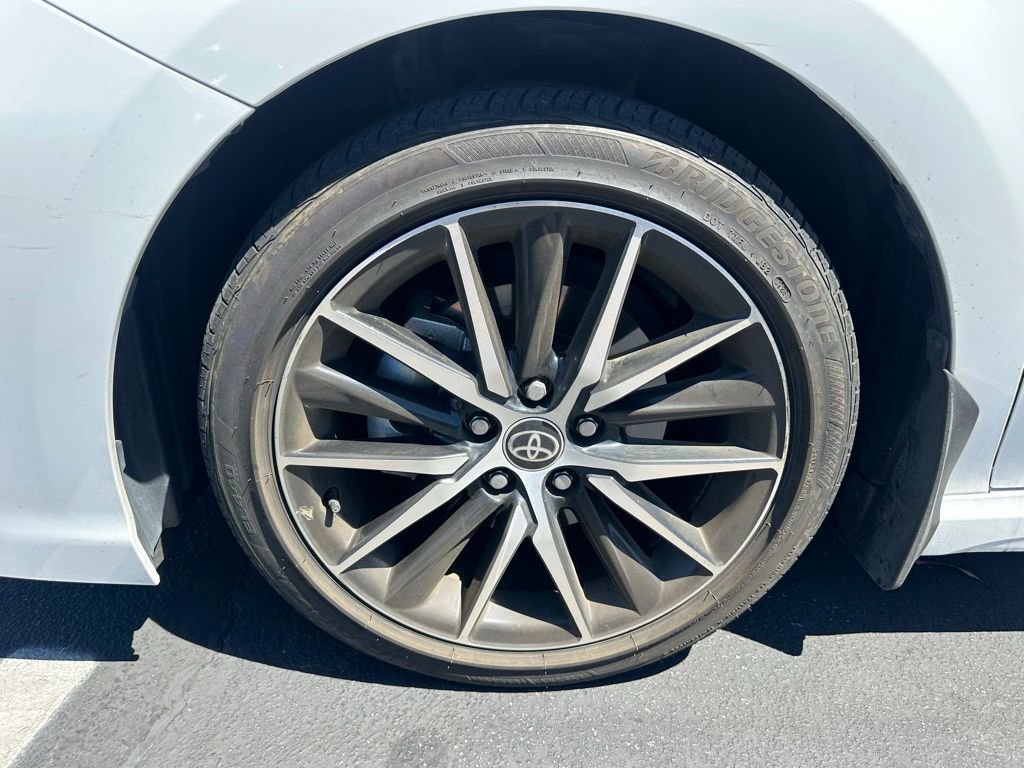 Used 2023 Toyota Camry SE FWD image 6