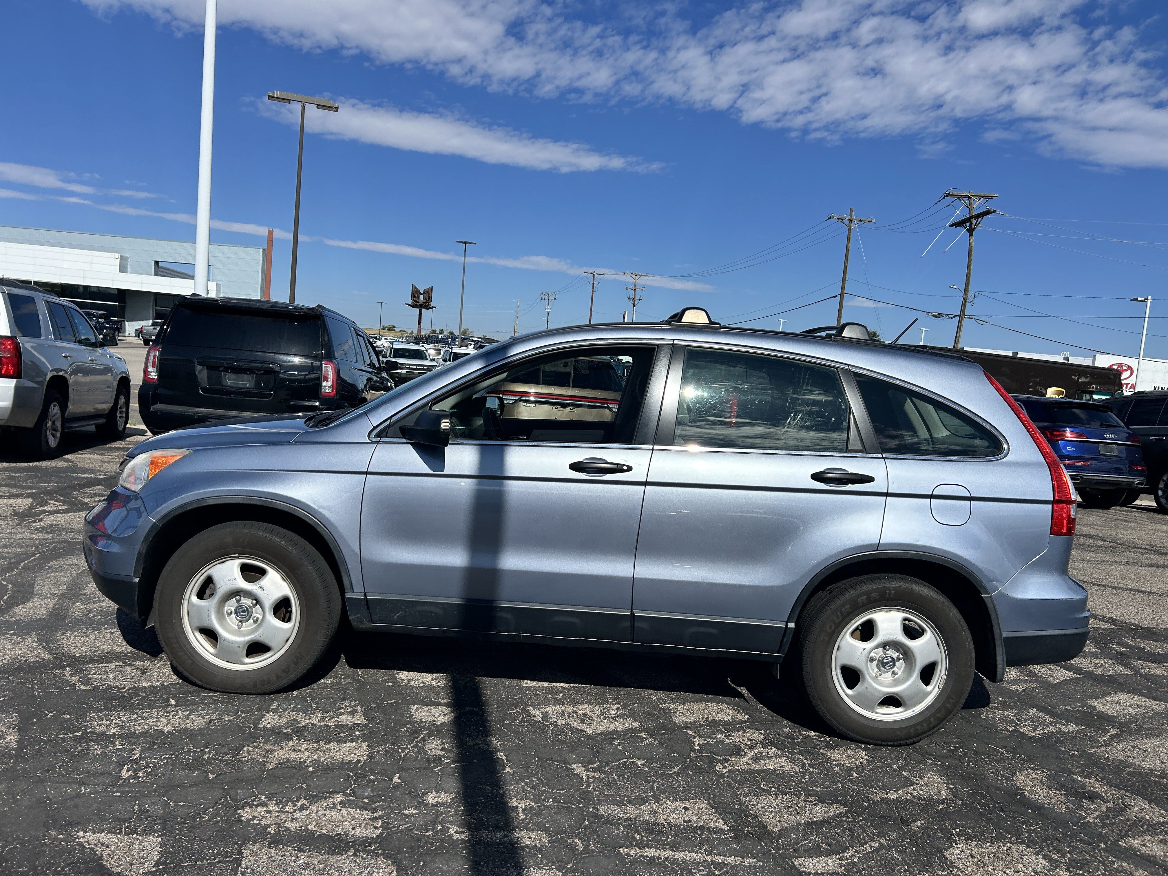 Used 2010 Honda CR-V LX image 2
