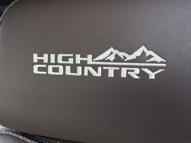 Used 2021 Chevrolet Tahoe High Country w/ Premium Package RWD image 27