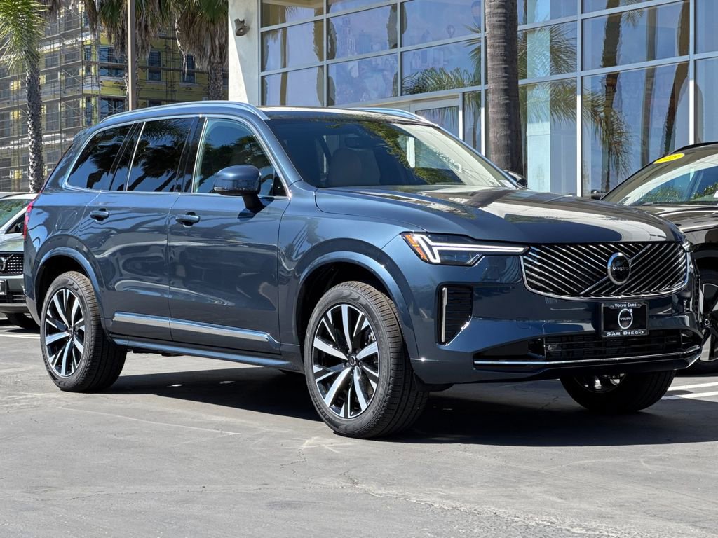 New 2026 Volvo XC90 B5 Core image 7