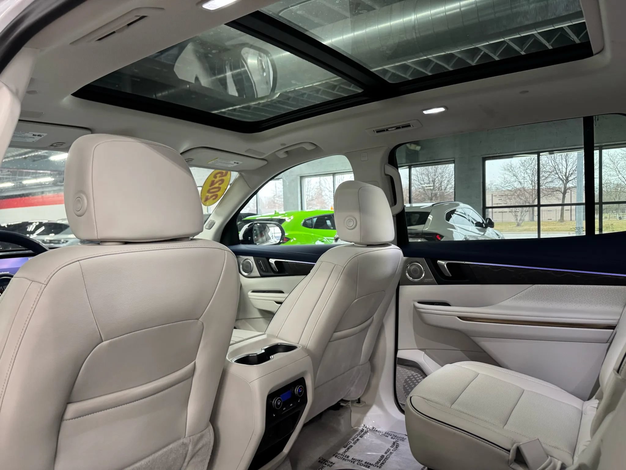 Used 2025 Buick Enclave Avenir w/ LPO, Floor Liner Package FWD image 24