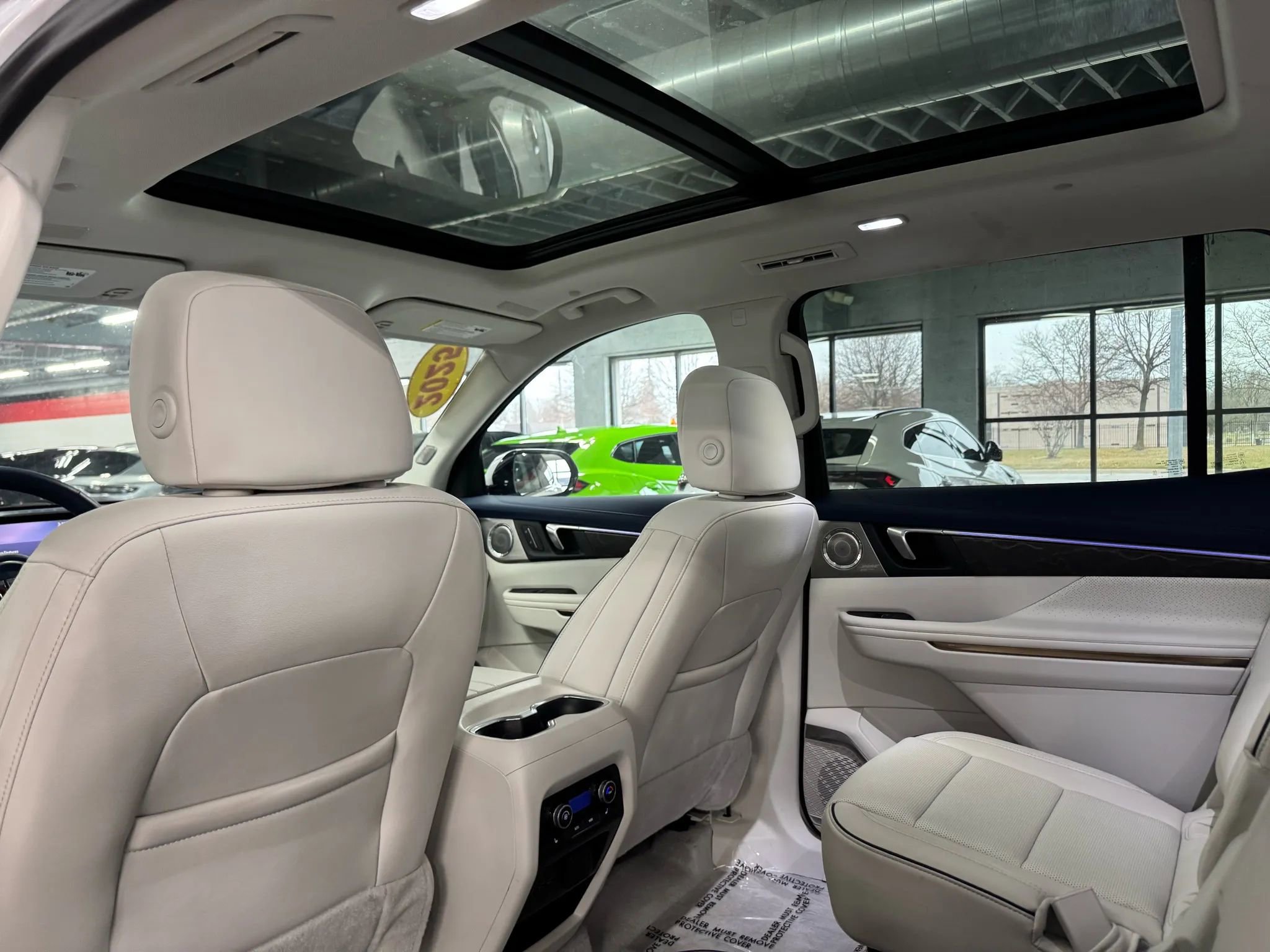 Used 2025 Buick Enclave Avenir w/ LPO, Floor Liner Package image 24