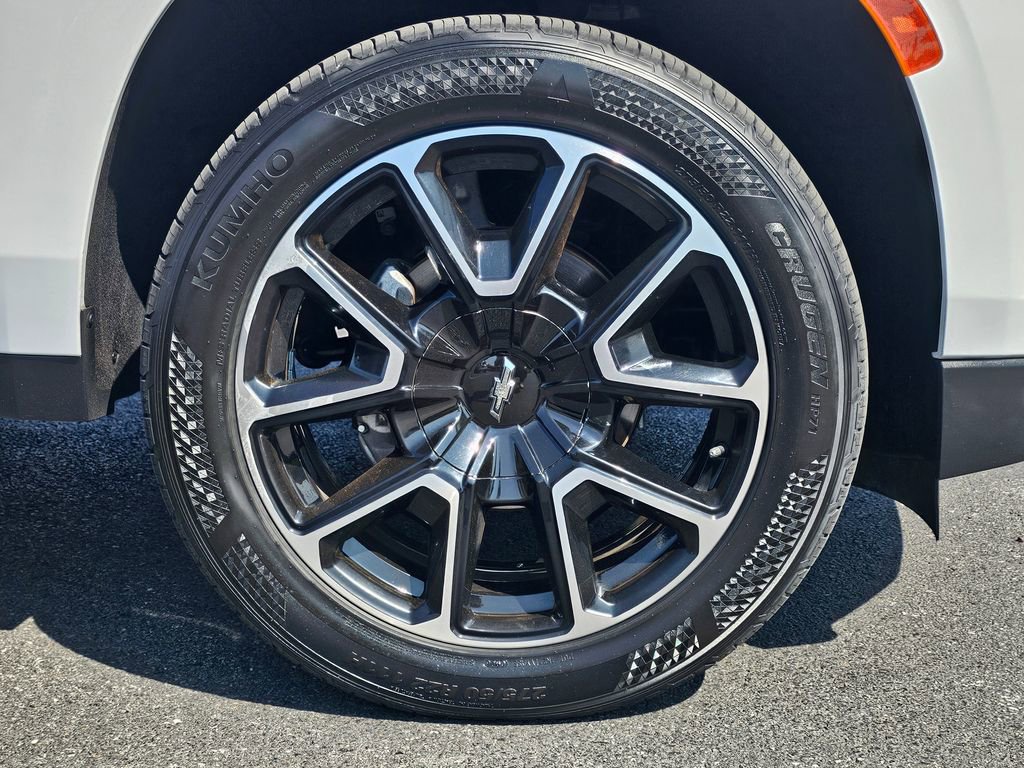 Used 2021 Chevrolet Suburban RST image 11