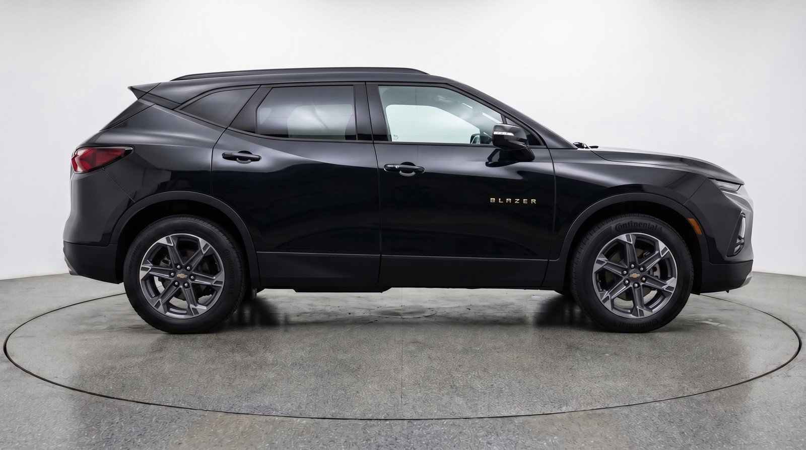 Used 2025 Chevrolet Blazer LT image 11