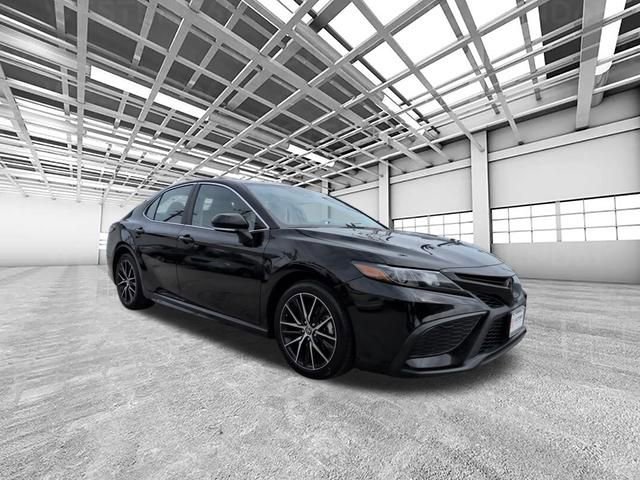 Used 2023 Toyota Camry SE