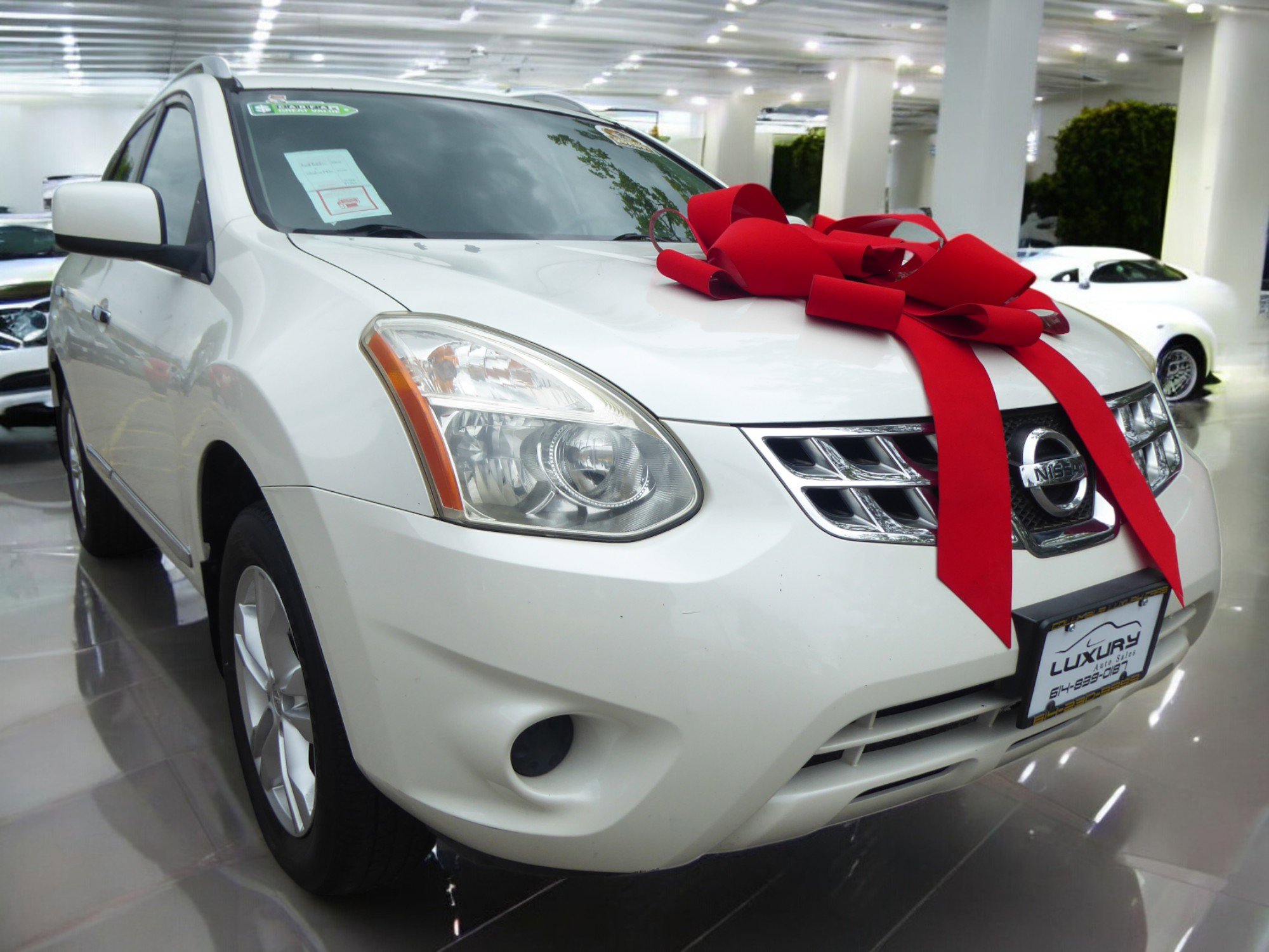 Used 2012 Nissan Rogue SV image 3