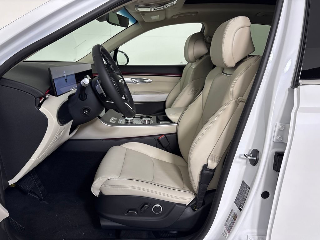 New 2027 Genesis GV70 2.5T Advanced AWD/4WD image 14