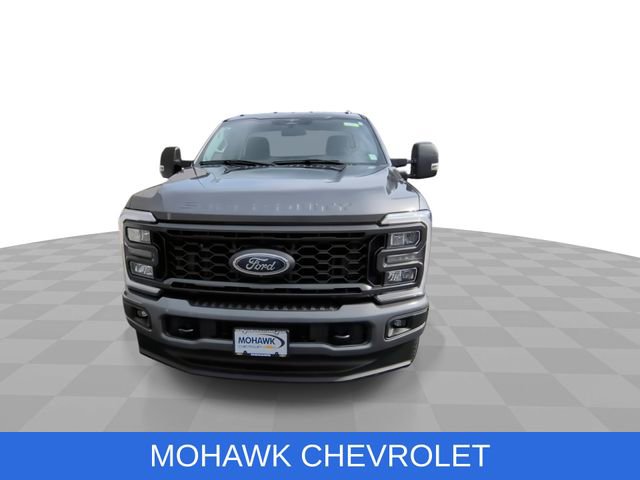 Used 2023 Ford F250 XL w/ STX Appearance Package image 3