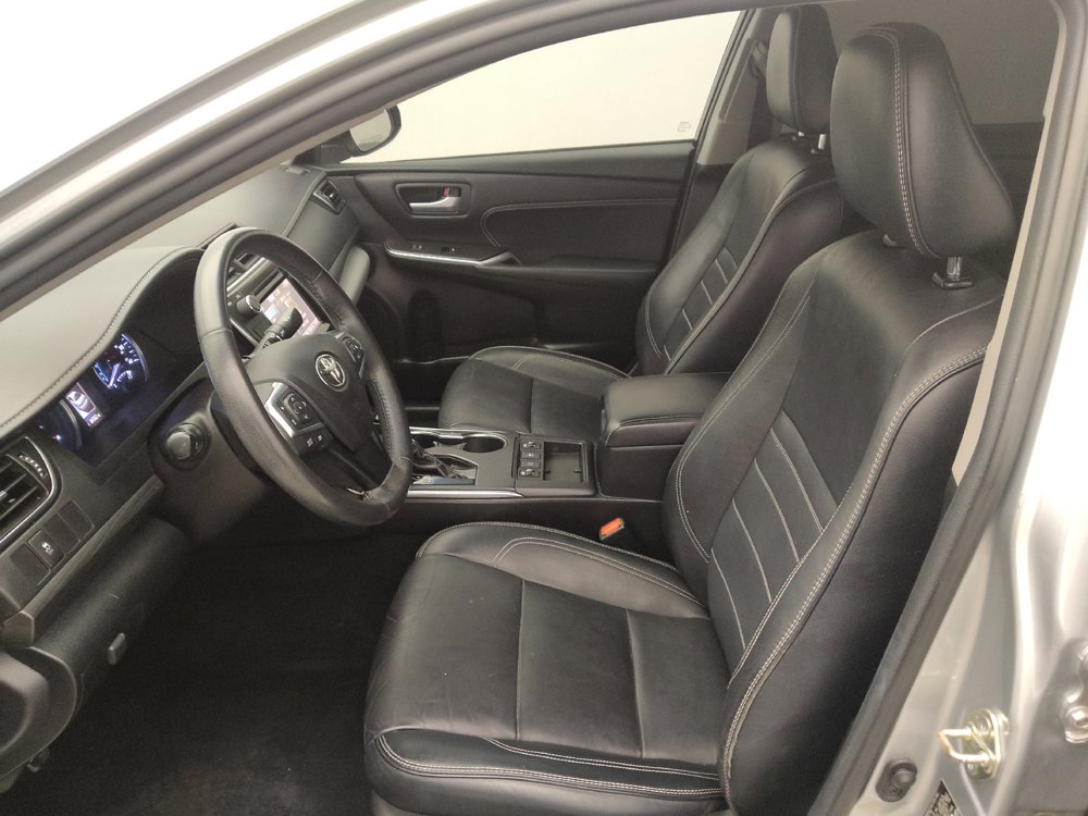 Used 2017 Toyota Camry XLE FWD image 17