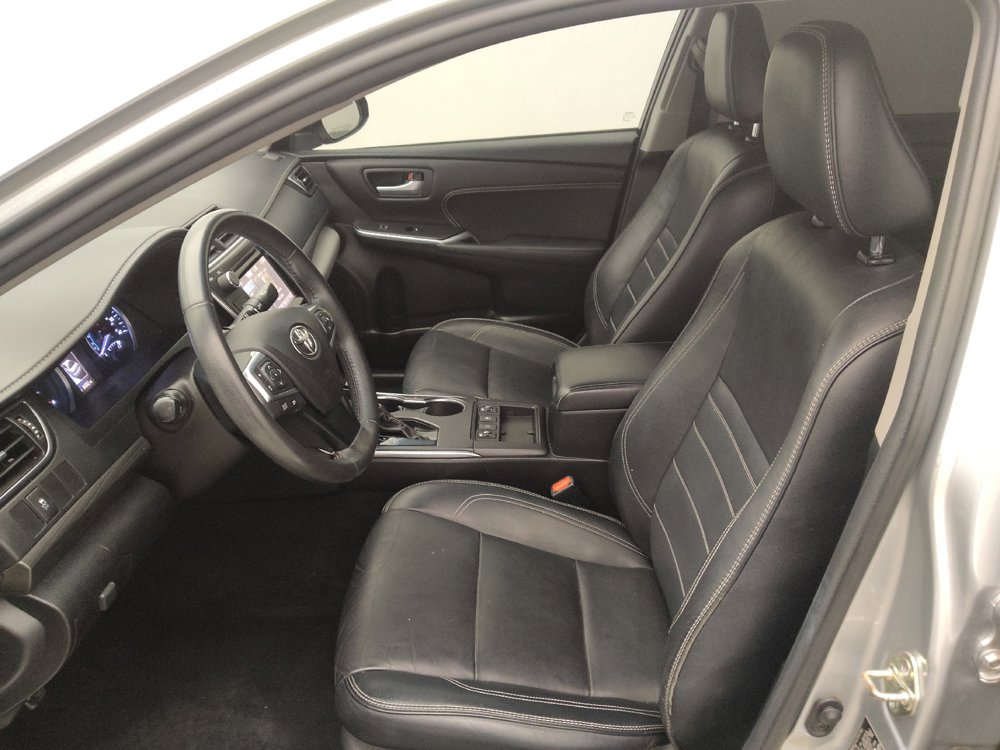 Used 2017 Toyota Camry XLE FWD image 17