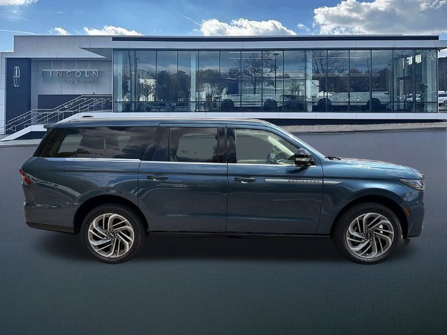 New 2027 Lincoln Navigator L Reserve AWD/4WD image 9