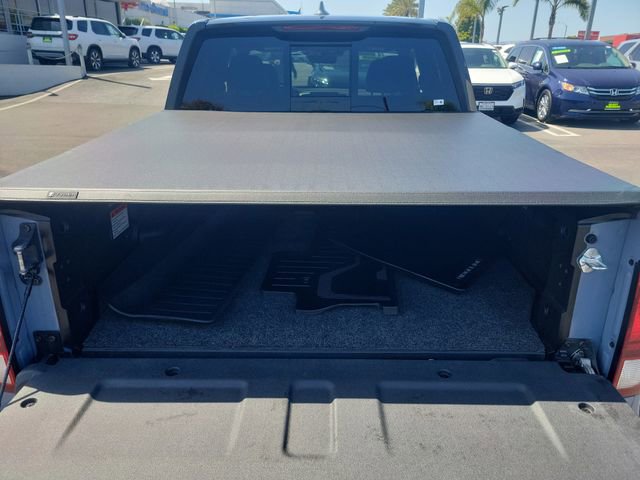 Certified 2025 Honda Ridgeline Black Edition image 8