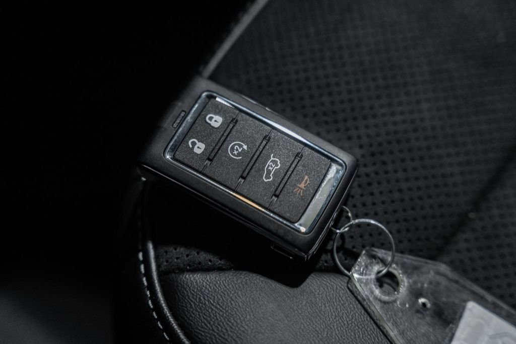 New 2025 Jeep Grand Cherokee L Altitude image 41