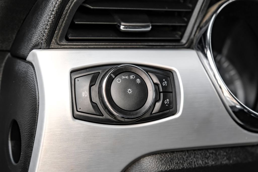 Used 2016 Ford Mustang GT Premium image 15