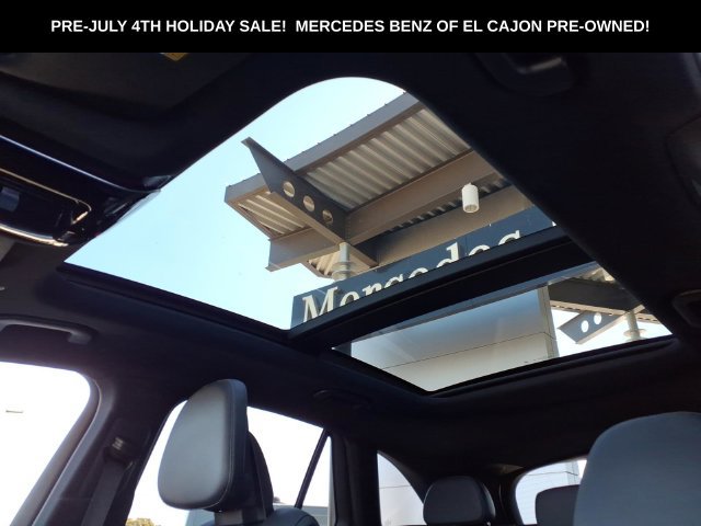 Used 2026 Mercedes-Benz GLC 300 image 16