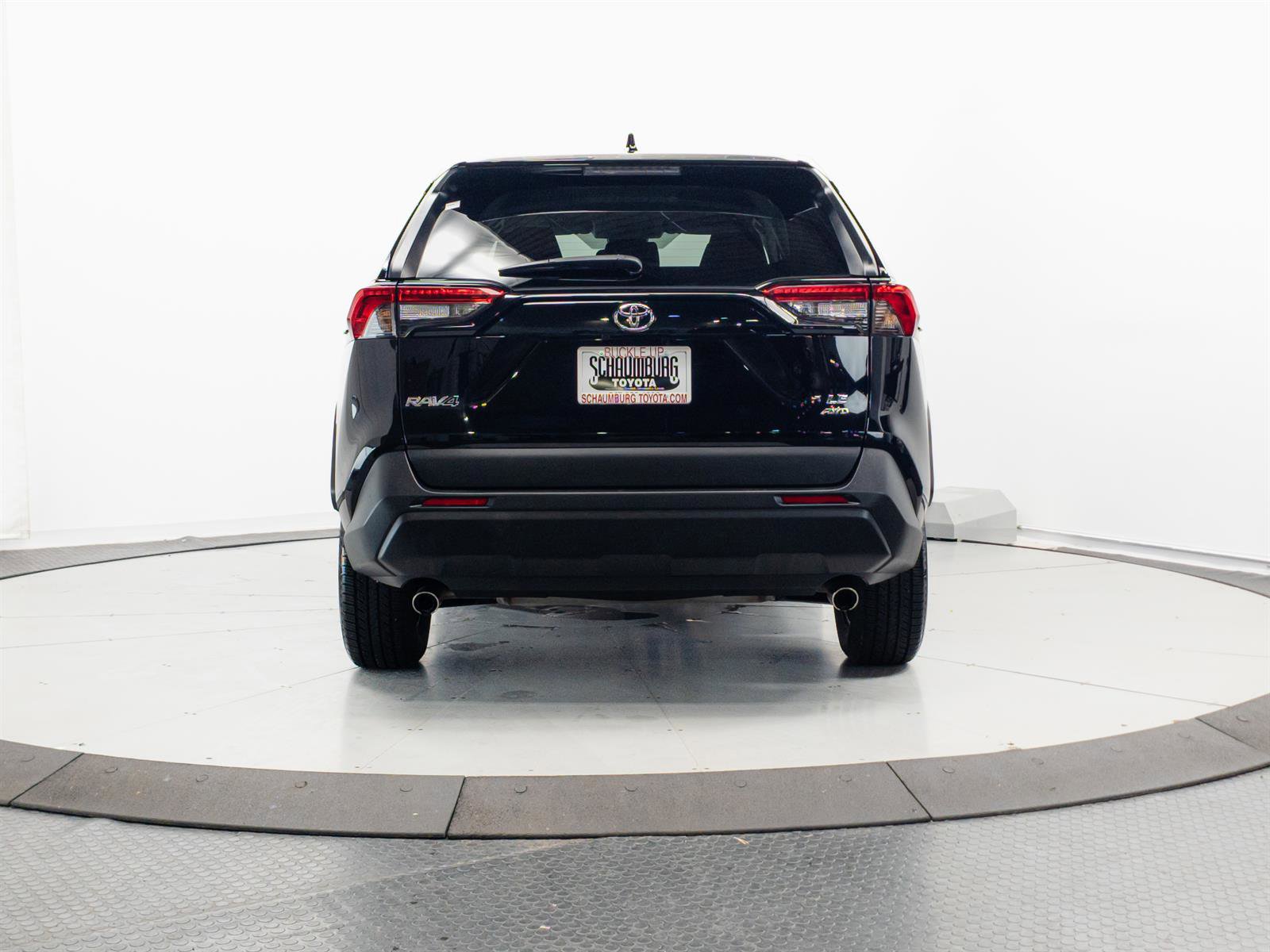 Certified 2022 Toyota RAV4 LE AWD/4WD image 9