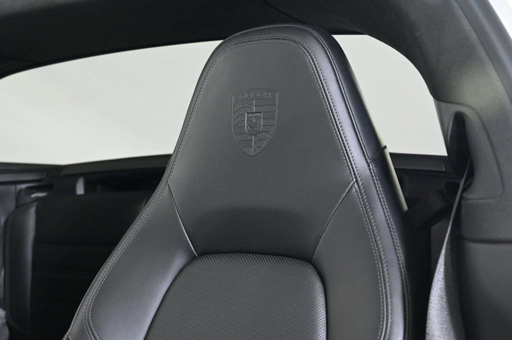 Certified 2023 Porsche 911 image 21