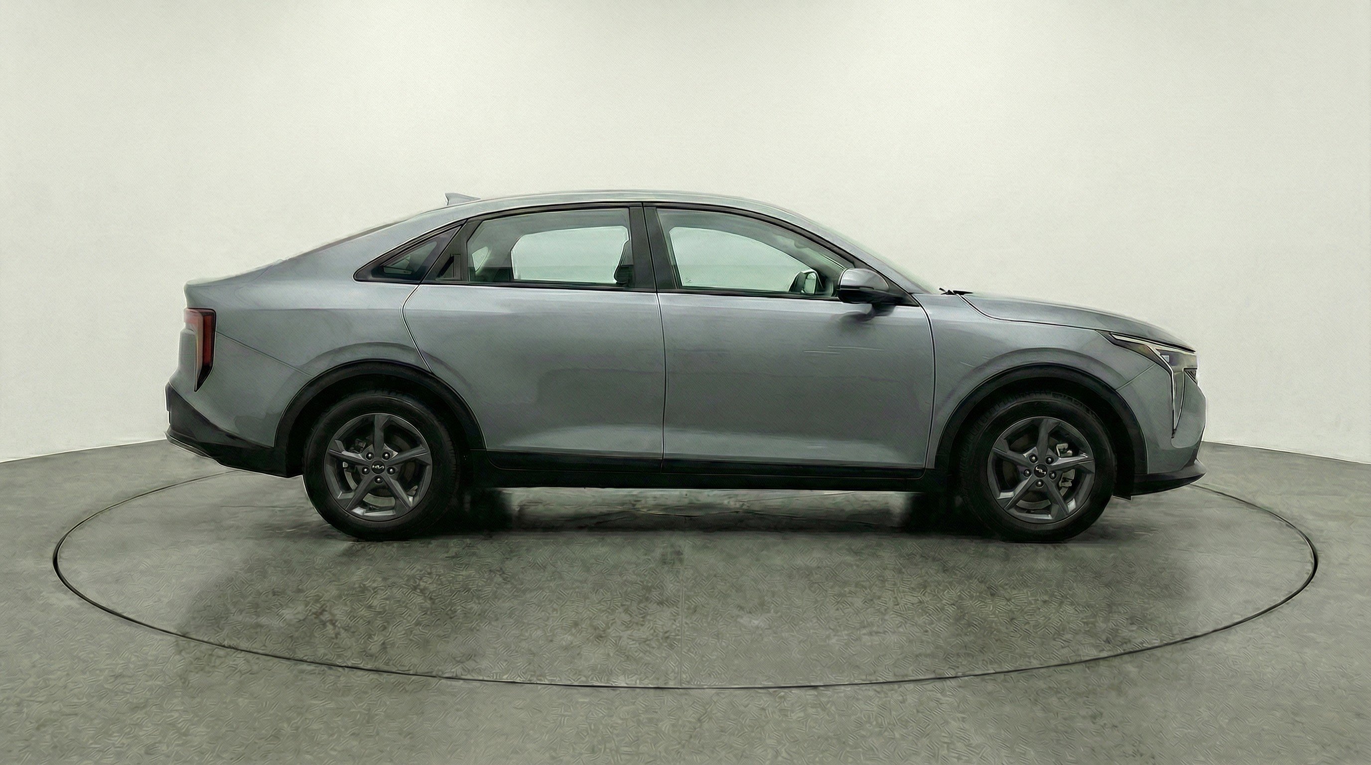 Used 2025 Kia K4 LXS image 11